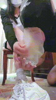 【妮蔻】小白鞋白棉袜超臭极致羞辱 bf33220