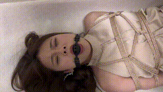 【禾一原创】米粒性感极品美腿极品玉足强制口球口水收集抚摸刺激挑逗这个腿简直了~