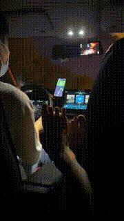 【不知名美女】实拍无剧情-让网约车司机闻舔脚 bf90231