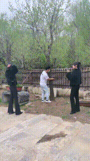 【沅芷大人】双S-捆绑重度鞭打强制舔脏泥巴鞋底【双视角版】bf26782_2