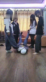 【德意户外男神】四个女神素人群殴调教【完整版】 bf10516_1