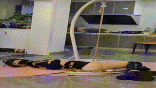 【欢乐谷】空中旋转的肉丝过膝靴大长腿