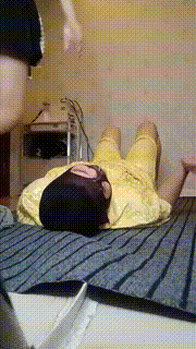 【爱秀】3S足浴店小姐姐玩狗-踢打高跟踩踏滴蜡 bf25643