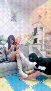 【兔兔大人】长靴+高跟+帆布鞋+白袜舔闻-踩踏 bf29222