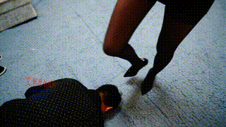 南一警察羞辱耳光