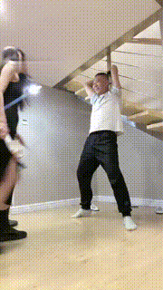 【陈甜女帝】偷袜子被抓-嘴叼鞋子吊绑-提档耳光藤条抽【完整版】 bf30465_1