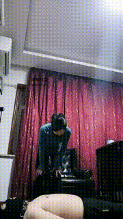 【冷颜】鞋绑脸呼吸控制_运动鞋白袜踩踏bf46194