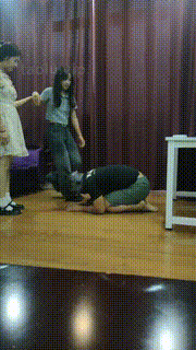 【最抗揍】超多素人学生主暴力虐打踢踹 bf32753