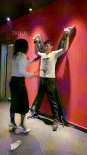 【稚S】耳光惩罚偷鞋贼【双视角版】 bf11075_1