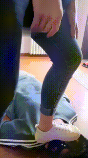 【蕾拉S】又酸又臭的白袜子全身踩踏 bf8445