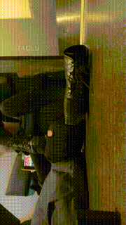 【开发素人】日本素人美女在歌厅碾压狗奴才 bf7693