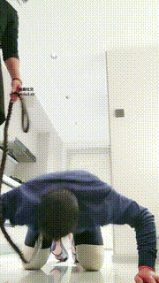 【鱼主】圣水嘴洗丝袜_舔脏鞋底_脚下喂食JS241113-12_02