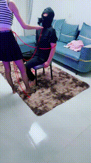 【涵姐】偷高跟的bt被惩罚 bf27700