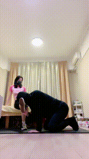 【小妮】帆布鞋白袜踩狗场 bf22742