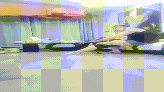 【芯主】高跟长靴虐杀脚下夫奴JS250307-17