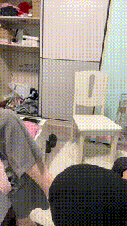 【白兔】闺蜜观战-白袜诱惑舔高跟狠抽JS241230-35