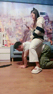 【小欣欣】情侣主-绿帽家奴伺候被虐待 bf28212