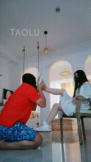 【猫神大人】运动后原味脚羞辱家奴 bf15065