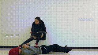 甜美【媛媛女主】出演!黑老师收学生钱被谩骂暴打!