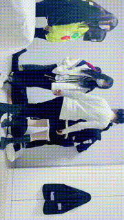 【精神小妹】6素人学生S全体重踩踏 bf21007