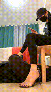 【美娜格格】高跟全体重踩踏JS241023-7