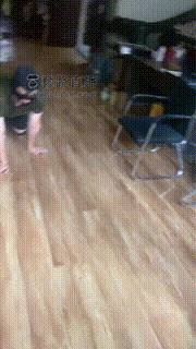 【霁月s】捆绑运动鞋踩踏羞辱贱狗 bf16020