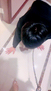 【莫妮卡S】胯下辱丝袜勒脖窒息吃口水碾压狗脸 bf25237