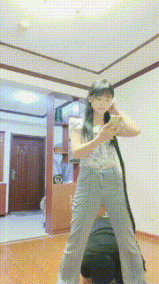 【悦主大大】小白鞋踩狗头-舔闻白袜裸足-插嘴 bf30298