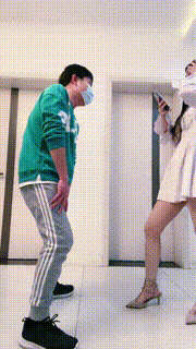 【罗宾】华伦天奴挑战1000下踢 bf22184