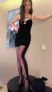 【二宝】皮靴高跟小白鞋全体重踩踏踩狗爪舌头碾狗头 bf26703