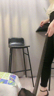 【槿一】模特S-高跟踩狗头 bf31210