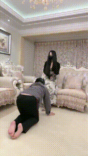 【桃幼幼】超强耳光抽踢踹裸足深喉骑马爬行 bf27685