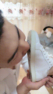 【爵恋霸主】小白鞋-舔脏鞋底闻原味白袜 bf33955