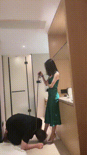 【萬一】情侣主VS绿帽-高跟闻舔踩虐-脚下喂食 bf30721