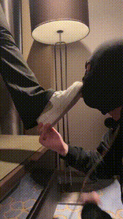 【西竹】小白鞋高跟黑丝让狗舔 bf22911