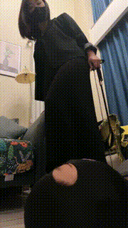 【辣姐】驯化人形犬-吃狗粮_啃臭脚_鞭打耳光转胯JS241026-9