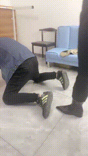 【冷鸢大大】黑丝脚全体重踩踏 bf20617