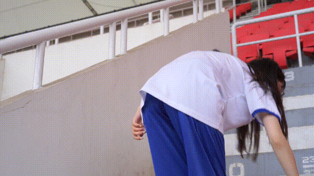 NO.002 稚予-校服、贝壳头、白棉袜、裸足