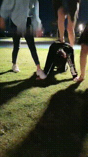 【莫妮卡】户外双s带素人闺蜜玩狗【三视角版】 bf8714_1