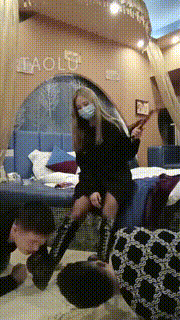 【刘二狗】重庆最美素人调教双狗 bf7576