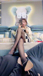 【梦涵】边直播边踩脚垫【续集】 bf22936