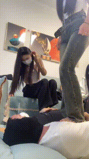 【精神小妹】3素人学生主-深夜裸足踩狗 bf32925