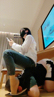 【妮蔻】骑马掐乳_吃袜子_铆钉肉丝蹂躏bf46308