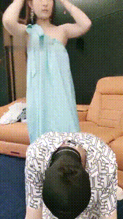 【宝儿S】电影院偷窥狂抓住被虐成狗【双视角完整版】 bf29828_1