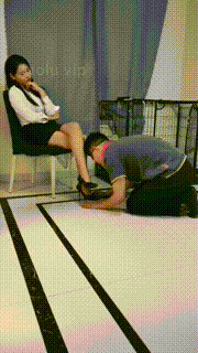 【徐婉琪】人格侮辱厕奴驯化烟灰缸洗脚水狗笼圈养 bf33013