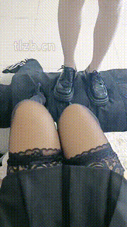 【尤尤子】黑白丝袜双煞-鞭打耳光踩踏【双视角版】 bf34150_1