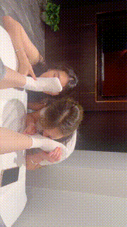 【橘子没熟】素人首次体验-磕头转胯揪头发爬行汗味白袜训练 bf31487