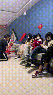 【精神小妹】4S素人学生暴力踢踹非人虐打转胯踩踏 bf27267