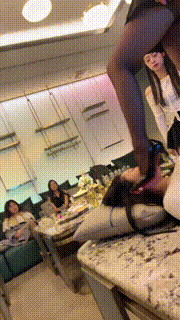 【战一柔S】KTV超精彩-10S调世界第一女M-疯狂口吐喂食 bf27378