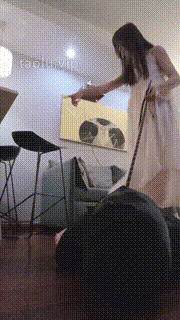 【樱子大人】运动鞋白袜S-耳光-品尝裸足-全体重踩-遛狗 bf29897